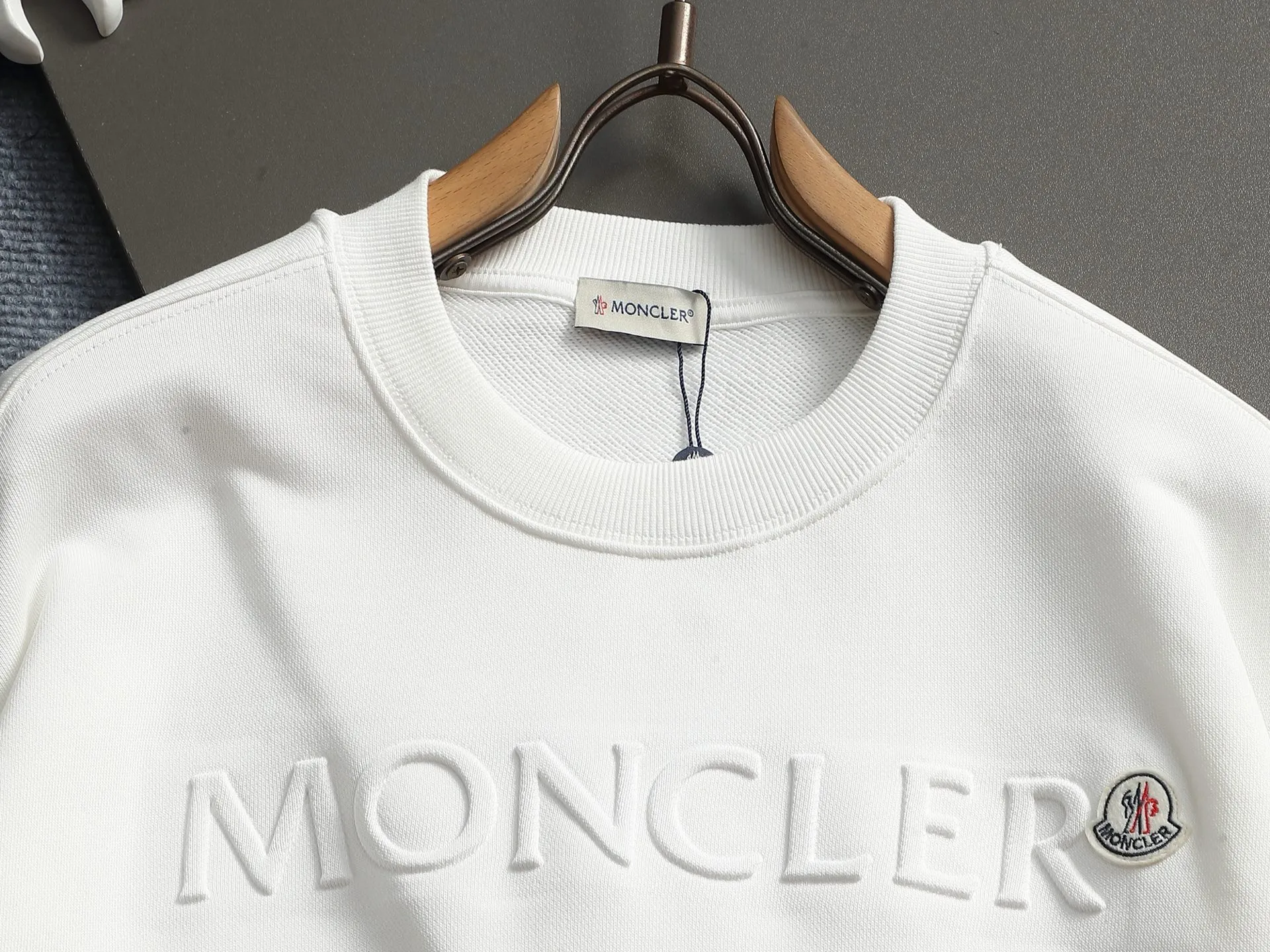 MONCLERClassiclogo Logo ， Retro Same Style 420 Versatile : Black White Purple Size：S M L XL